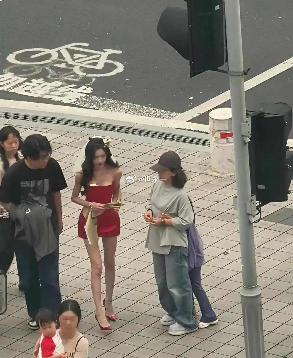 只有瘦到这种程度，上镜才刚刚好​​​