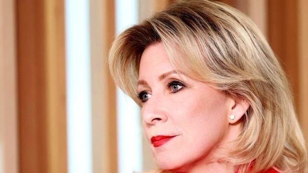 俄罗斯那个外交女发言人，扎哈罗娃，是真敢说啊，直接怼着马克龙的脸说：别天天琢磨着