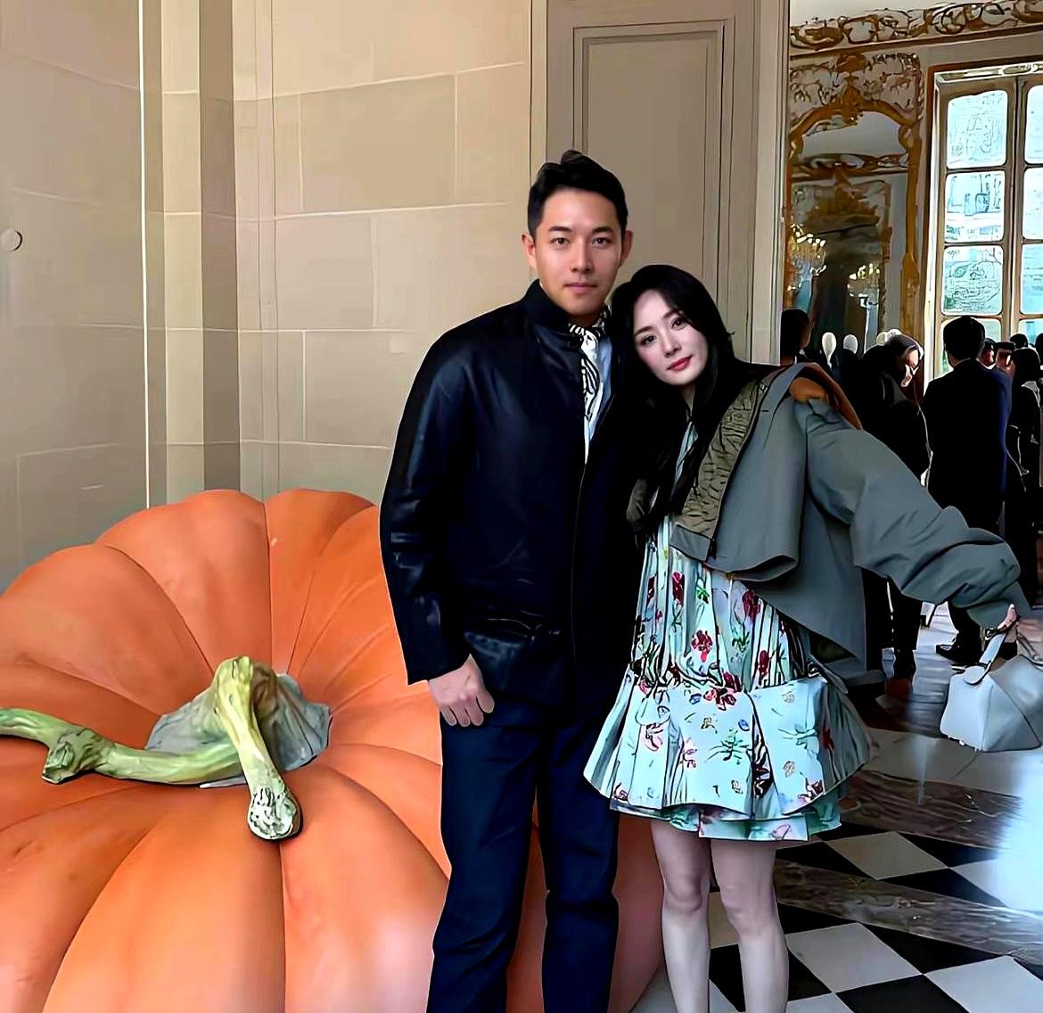 我的天，这俩人居然真的在一起了？说实话，刚刷到消息的时候我还以为手机屏幕脏了，