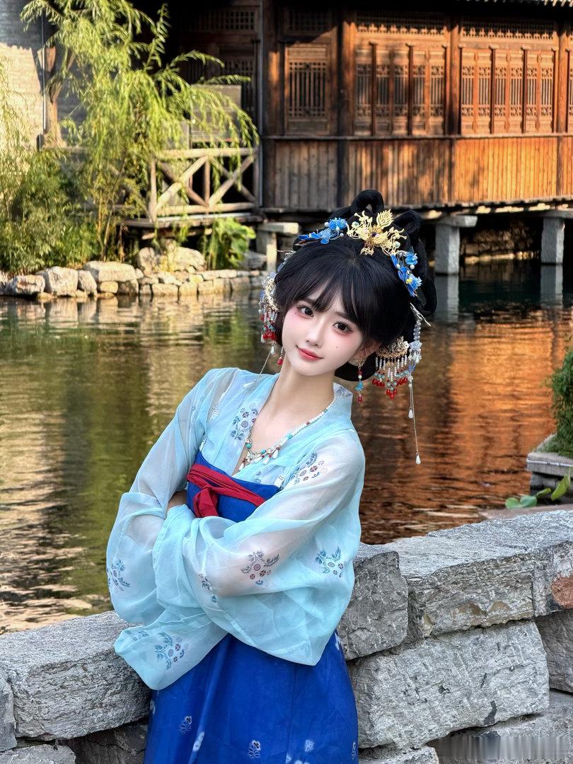 装可爱是本小姐的拿手戏​​​