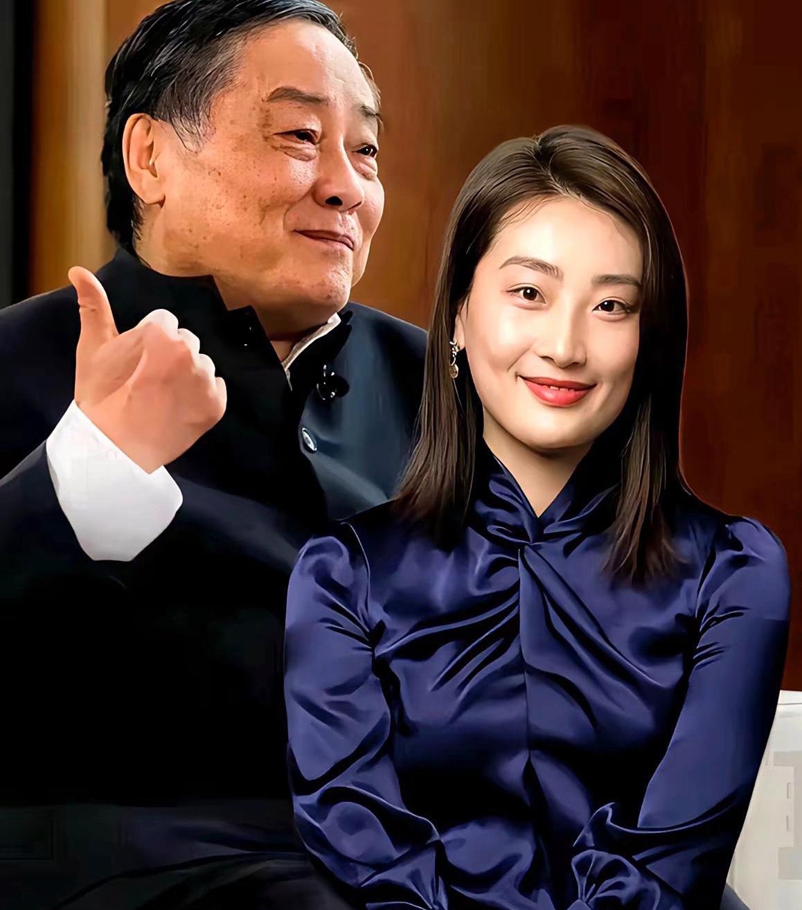 宗庆后和宗馥莉出来营销人设的时候，就没有什么亲情了。霍震霆接受采访时候说过，他们
