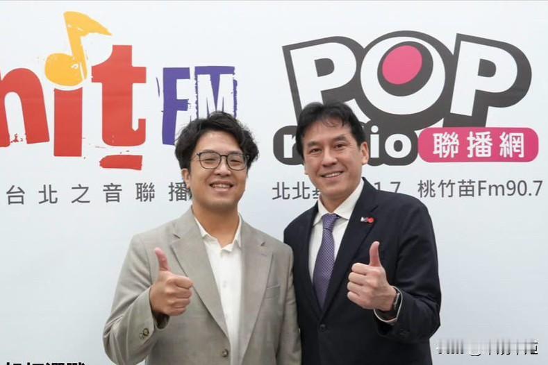 台媒体人黄伟翰今（14日）在脸书发文表示，沈伯洋说，双城论坛没有效益，如果当选市