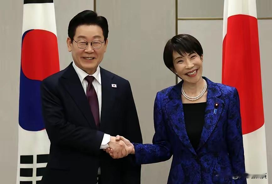 送走李在明后，高市早苗还没回味完这次日韩交流，她就被骂的“狗血淋头”。高市早