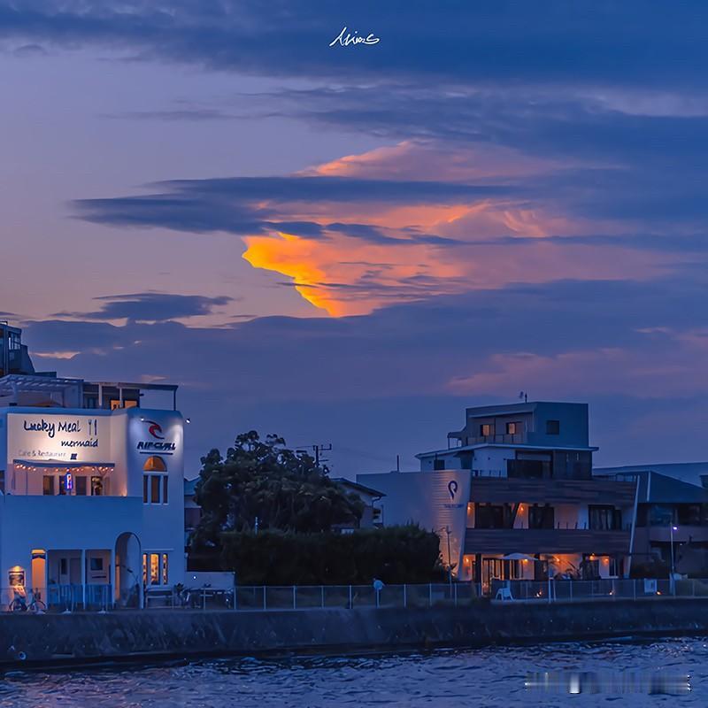 一个男人能忍住不找你，真相只有一个：他没那么爱你。断不断联根本不重要了——能