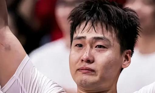 中国男篮大战卡塔尔！周琦赵睿张镇麟驰援悬念揭开，郭帅喜从天降。结束所有热身赛，中
