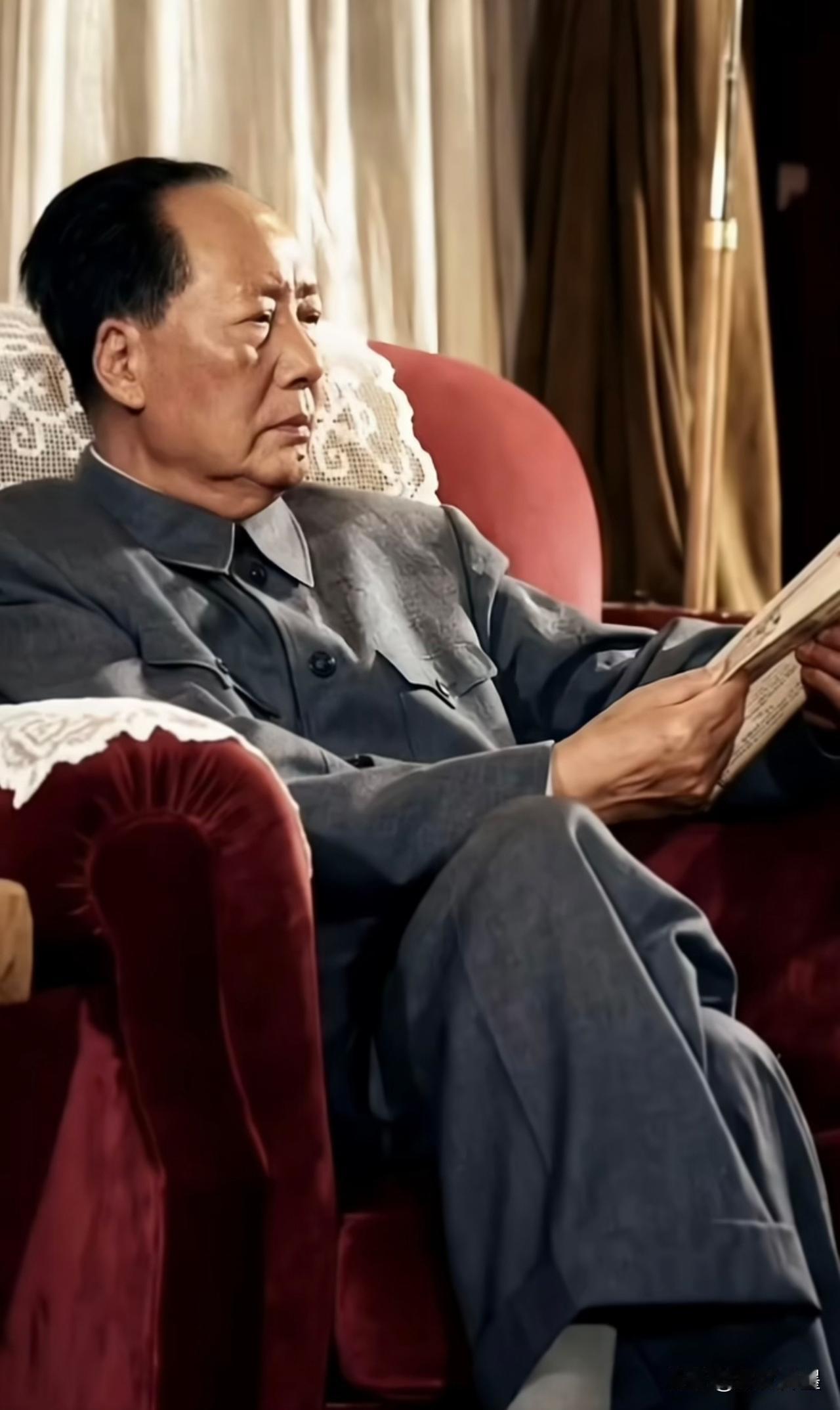 1965年6月25日这天毛主席罕见发火：内心积压的火气彻底爆发！这天，毛主席听