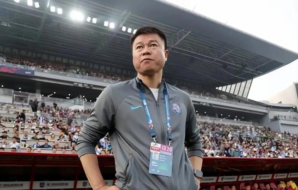 于根伟认为天津津门虎多次遭遇不公正判罚，估计于根伟恼的应该不是那个进球，那个球咱