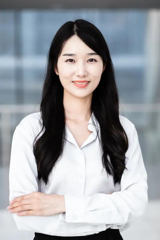 郑丽文首波党务人事安排出炉，有点意思！22日消息，李乾龙接任副主席兼秘书长，季