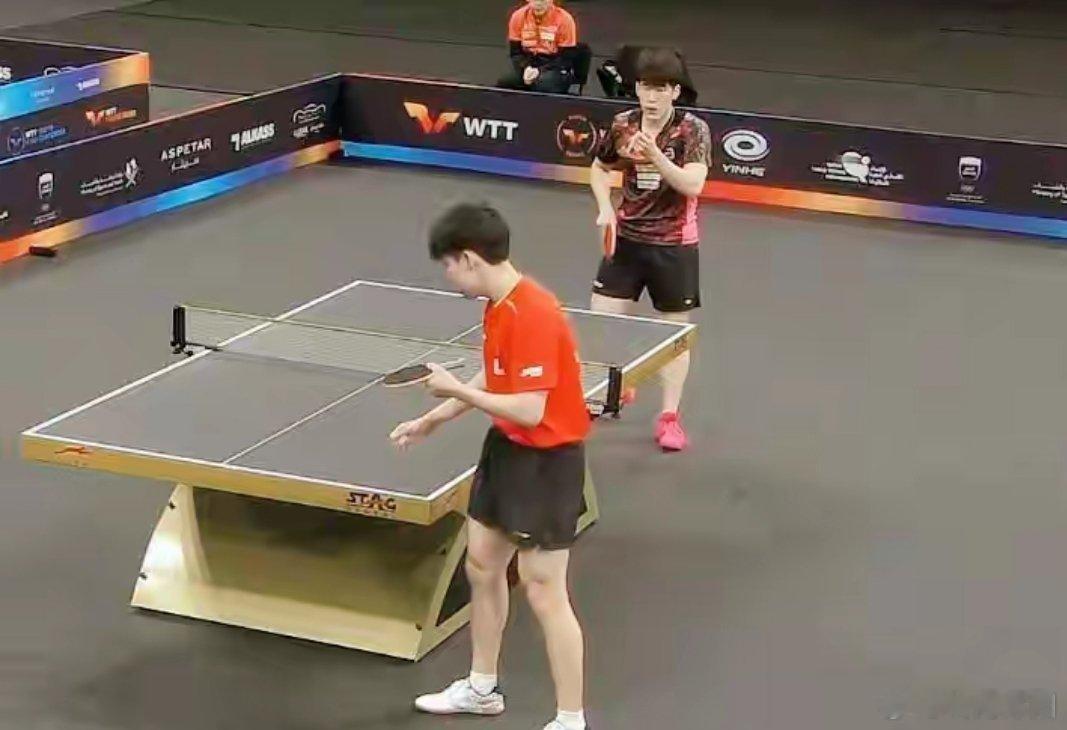 太燃了！黄友政3-2险胜日本选手夺冠，国乒狂揽四金两银收官多哈赛1月31日WTT