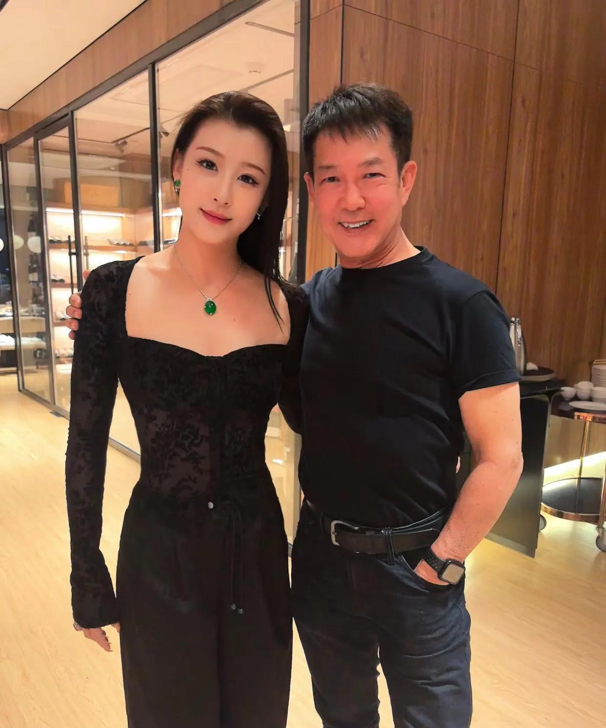 68岁的元彪，这状态真的很好，看着还这年轻