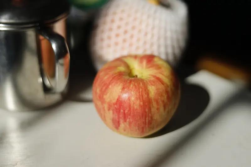 车厘子贵，咱不买！草莓贵，咱不买！榴莲贵，咱更不买！你猜怎么着？昨天去菜市场