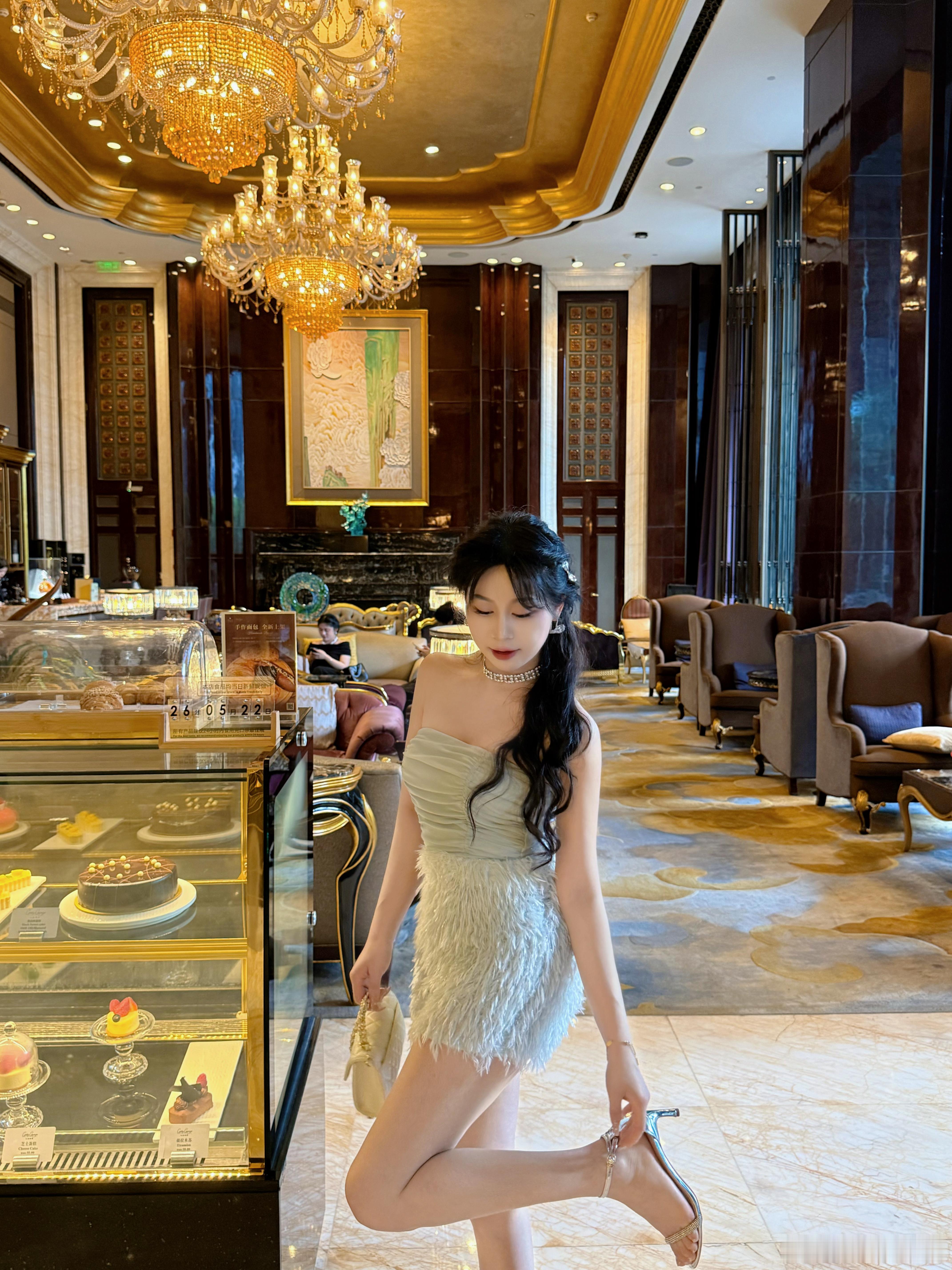 装美女好累还好我是真的爱装🩵👗:泡芙Puff