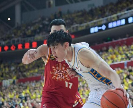 CBA总决赛G5未打，北京队已临崩溃：曾凡博奔NBA，阵容大换血？