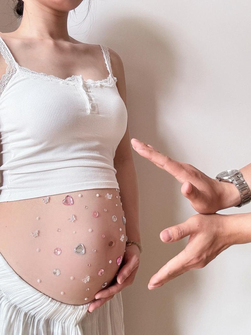 当年预测的“二胎潮”去哪了？不是专家算错了，是时代变了 十多年前二胎政策刚推