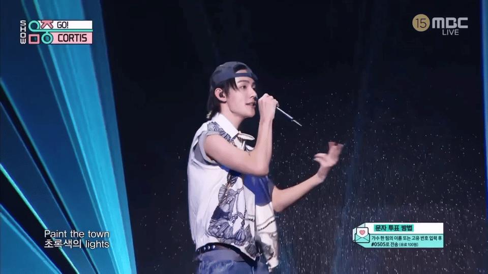 马丁像死亡笔记里面的死神一样走了出来​​​