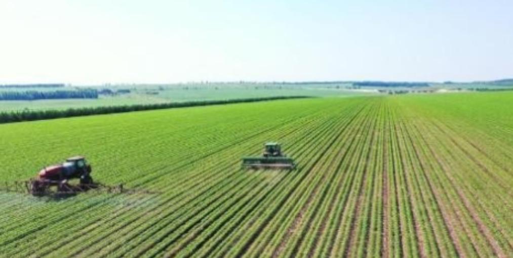 一亿人的饭碗说让就让？数万名官兵和农民扒着冻土干了半个世纪，把“北大荒”