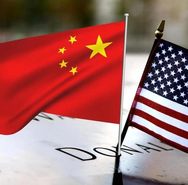 有德国网友说世界上有两个骗子国家，一个是美国，一个是中国。美国称自己是世界上最强