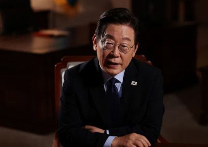 李在明一锤定音：这事不能听美国的，不然就要重蹈28年前的覆辙！特朗普此前要求韩