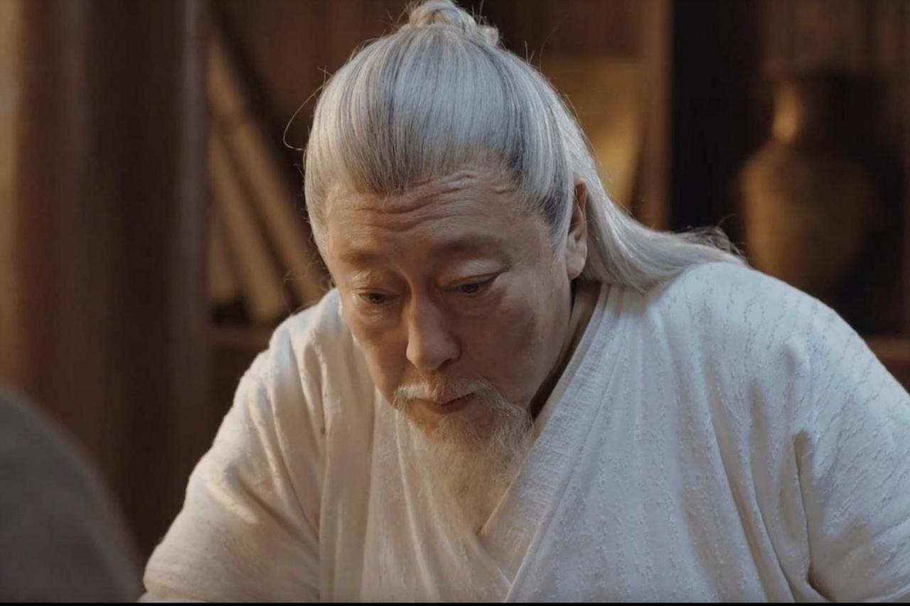 古代权贵喝人奶续命有多荒唐？汉朝有个丞相，退休之后做了一件让史官都觉得没法不