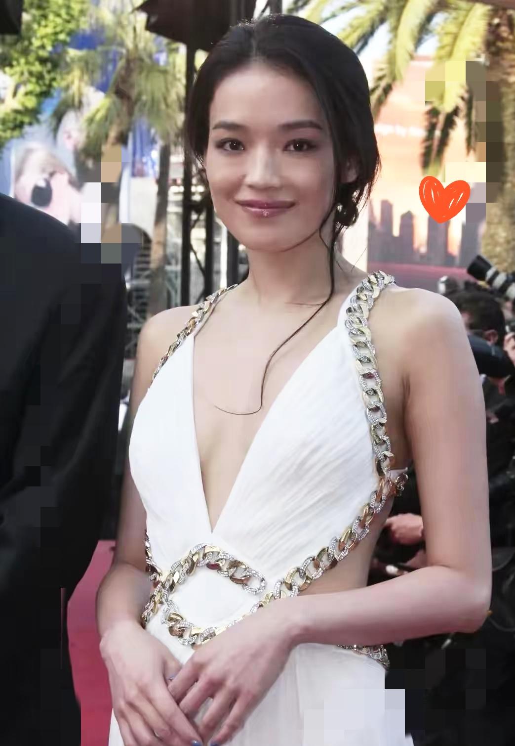 这个世界上我最想不通的人，就是冯德伦了，分明是看懂爱的人捡着宝了！别人盯着她