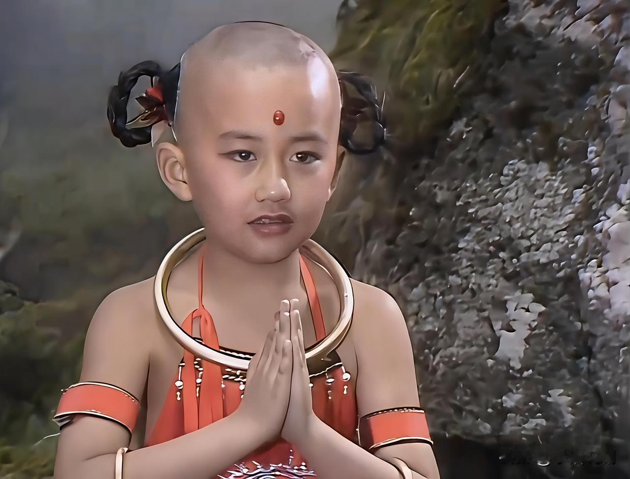 善财童子，也叫红孩儿，本名牛圣婴，他是牛魔王与铁扇公主的独子，精通三昧真火，神通