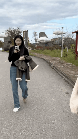 总感觉哪里不对[捂脸哭]