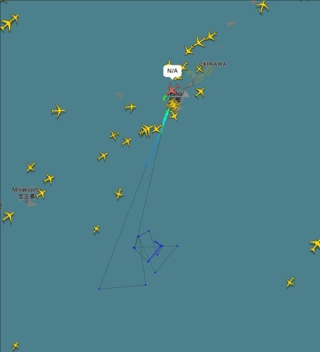 今天下午，美国空军从冲绳岛嘉手纳空军基地出动1架编号为82-0007的E-3C预