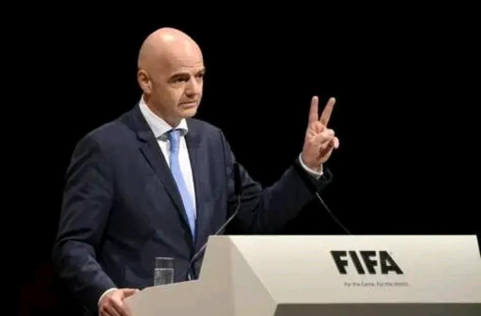 国际足联：原本计划2030年百年世界杯首推外卡政策，一个是按人口数量发放。一个授