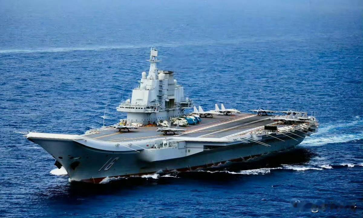 为什么歼-35隐身战斗机一定要上舰“辽宁舰”航母？这是因为“辽宁舰”满载排水量