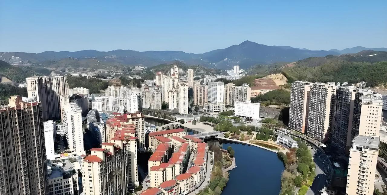 #我的宝藏兴趣#寿宁县属于福建省宁德市。寿宁的历史是一部厚重的史诗。早在新石器
