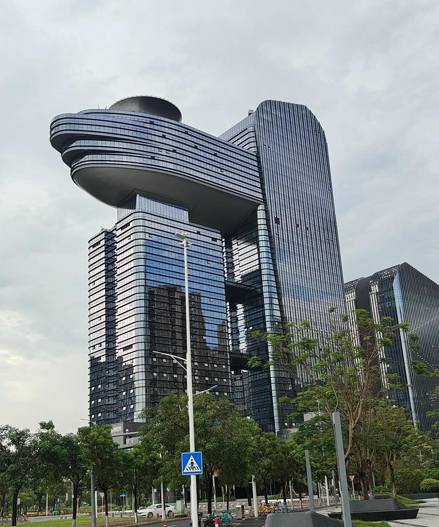 格力大厦这个建筑到底像啥？