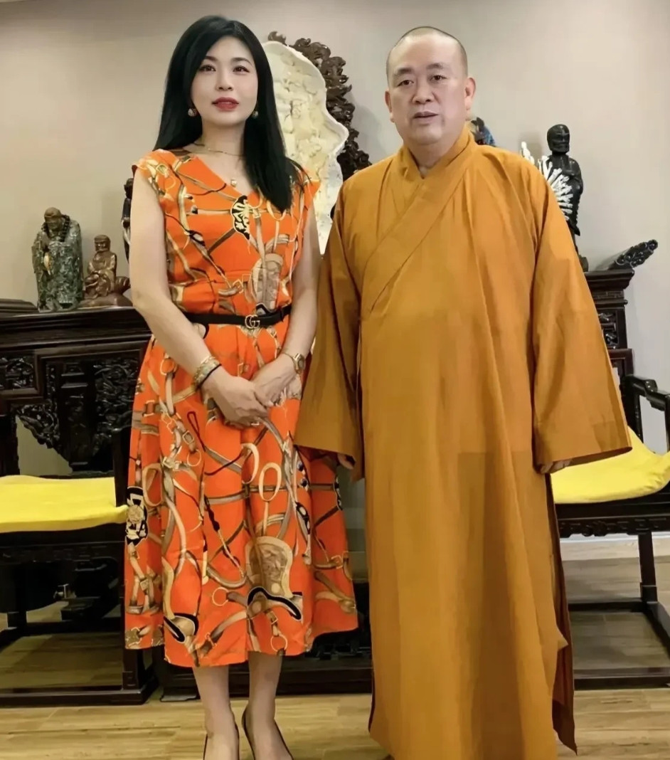 “常在河边走，哪有不湿鞋”，是人都有七情六欲，这个少林寺老和尚释永信从面相上就知
