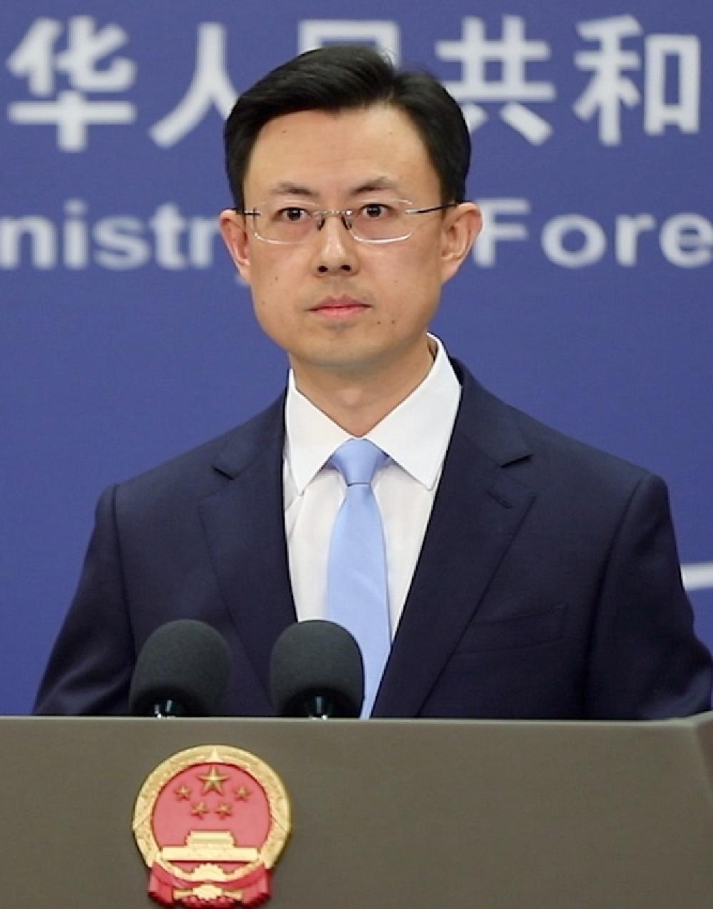 美军向伊朗调集重兵，中方平淡回应，伊朗只剩唯一的选择美军正往伊朗调重兵，双航