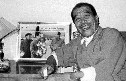 1976年10月6日，吃过晚饭后，坐立不安的陈永贵，接到了开政治局会议的通知，立
