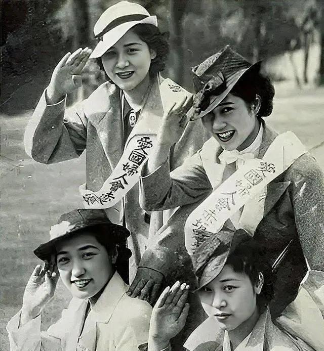 1945年，日本将20万日本慰安妇遗弃在东北，后来至少有11万人嫁给了当地老百姓