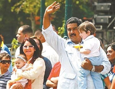 美国抓捕委内瑞拉马杜罗总统和夫人，如“探囊取物”，震惊世界，需要怎样的情报和武力