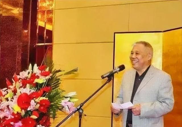 吴新潮是吴法宪唯一的儿子，最风光的时候，他曾经是一名副师级干部。但一场突发事件的