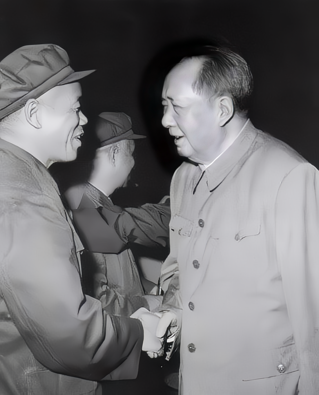 韩先楚是毛主席的爱将，他第一次见毛主席却比较晚。那是1936年1月红军东征前，韩