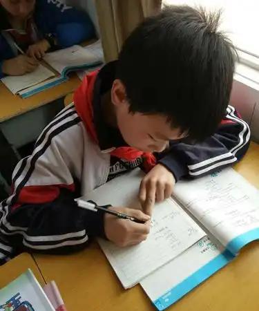 初中学霸家长不会告诉你的，关于小升初的几个潜规则！1、小升初分班考考不好，中考