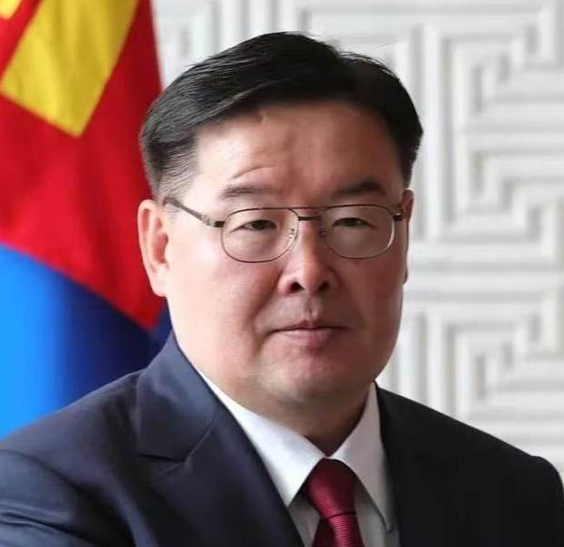 总理，辞职了！3月27日，蒙古国国家大呼拉尔正式批准了总理赞登沙特尔走人，74