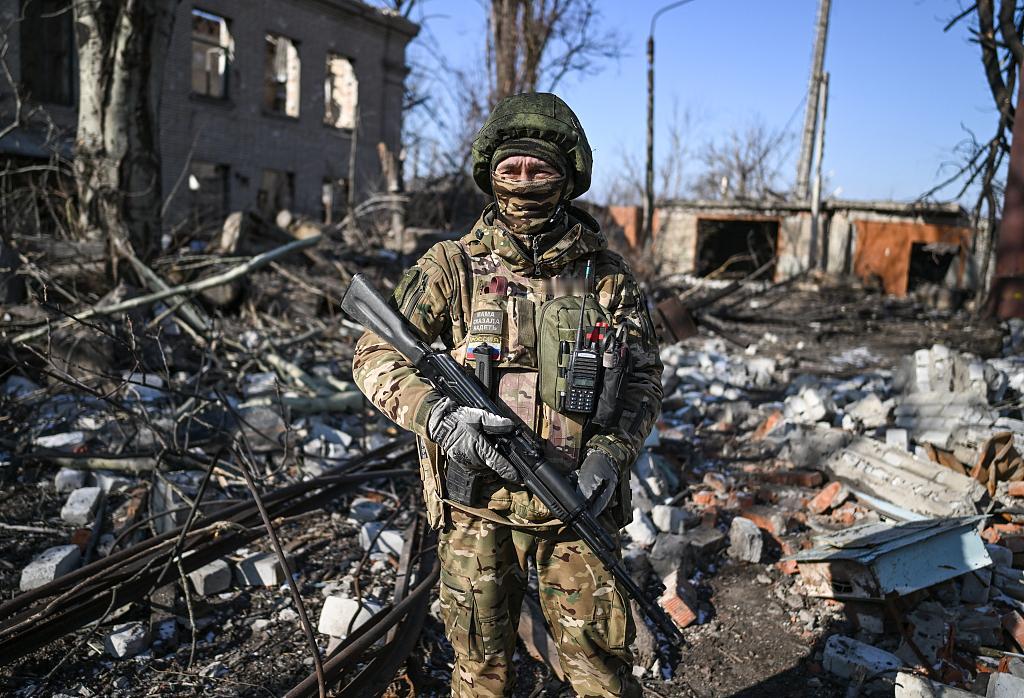 为了让欧洲感到恐惧而颤抖，俄罗斯决定，是时候轰炸北约工厂了！俄罗斯这次是真急