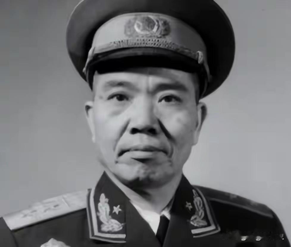 开国大典前夜，周总理核对名单突然停顿，毛主席长叹：我怎会忘了这支部队194