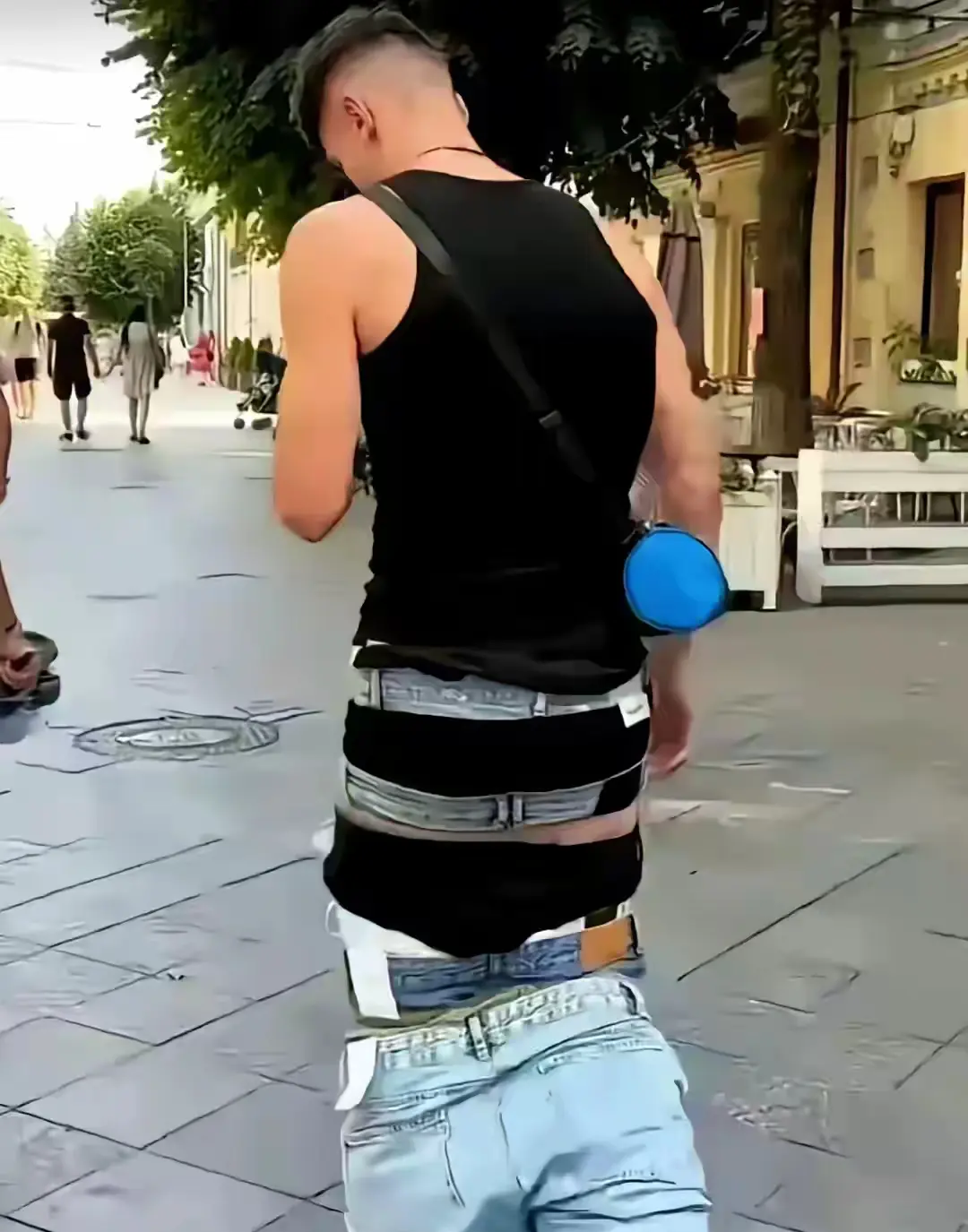 这是巴黎世家混搭风吗？