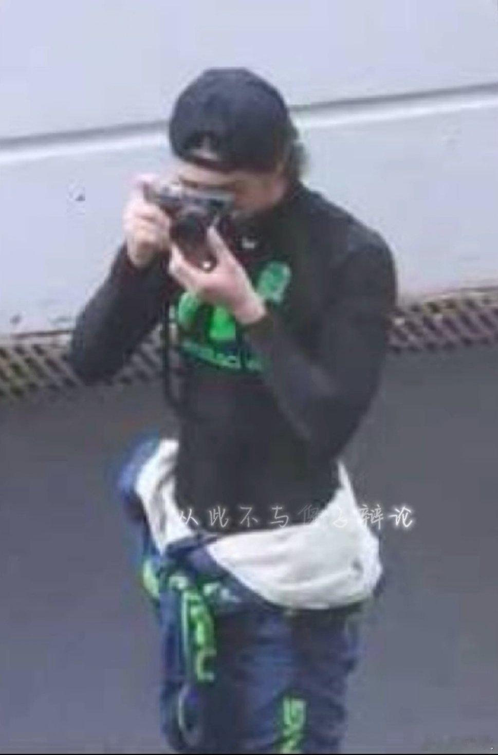 真的在拍！！博哥拍了啥？！我也想看🥲手机拍，然后相机也拍，都说分享欲是最