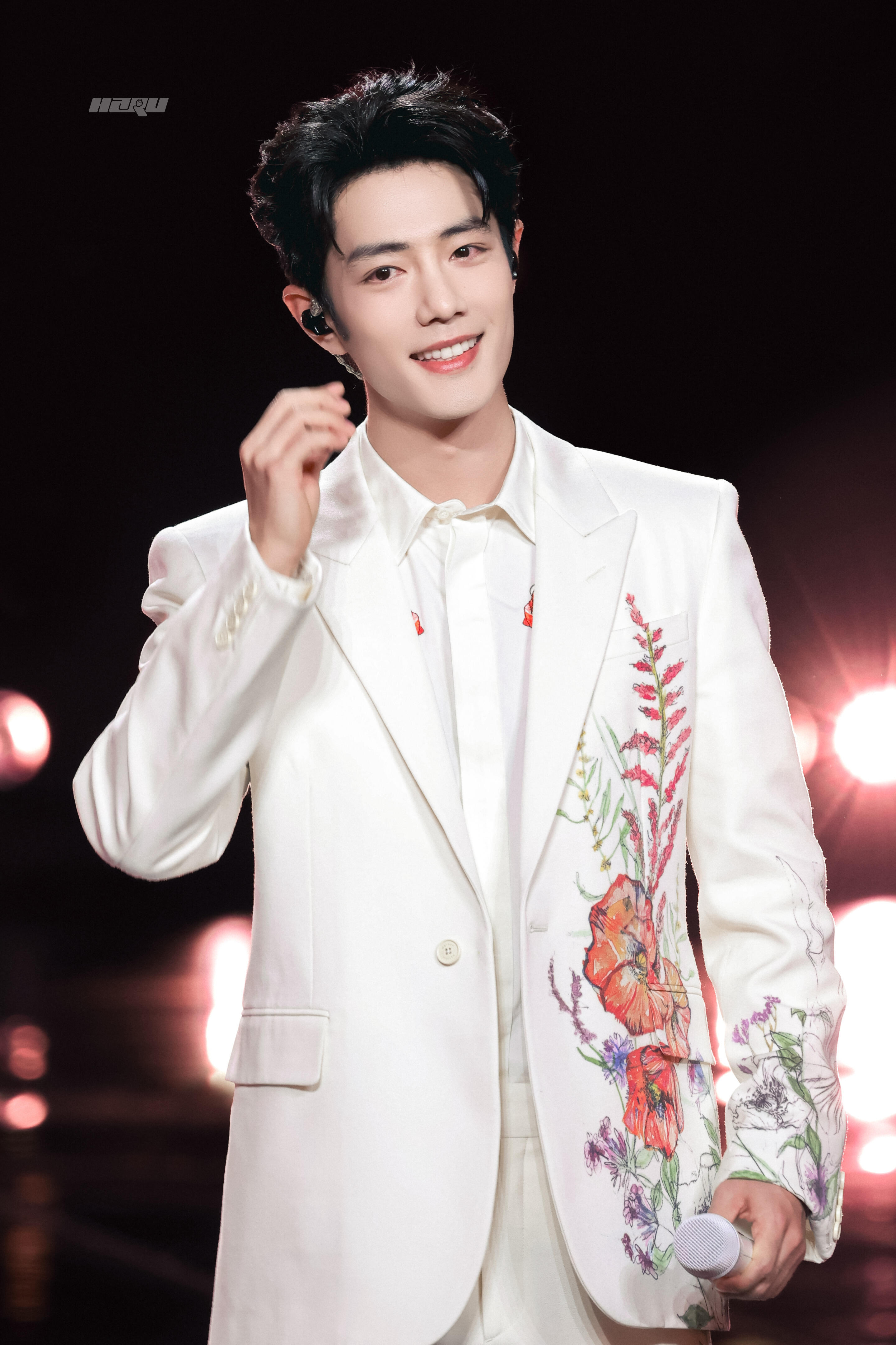 好图我存🤲🏻肖战好漂亮肖战北京台春晚