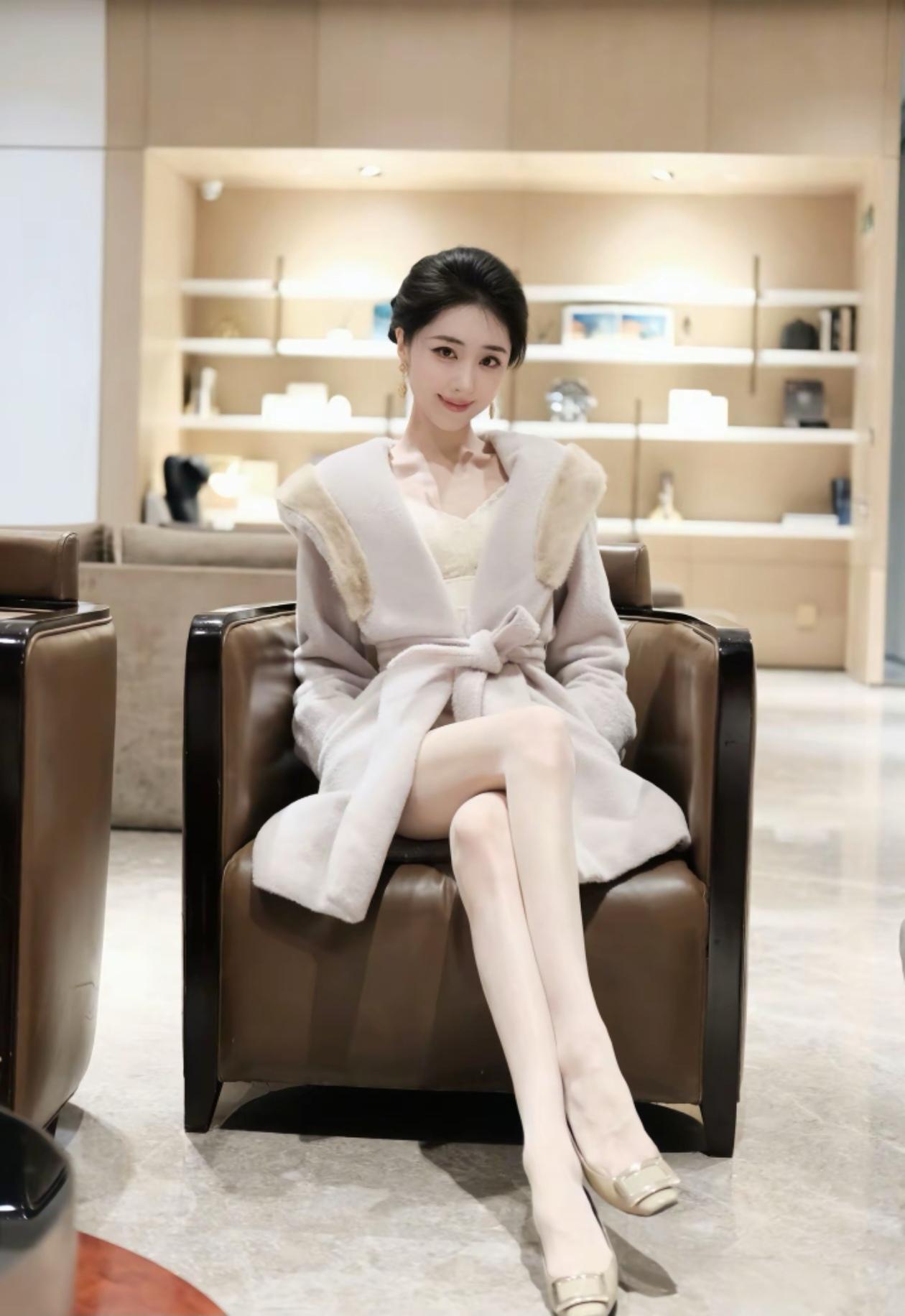 优雅气质，温暖冬日，时尚穿搭指南