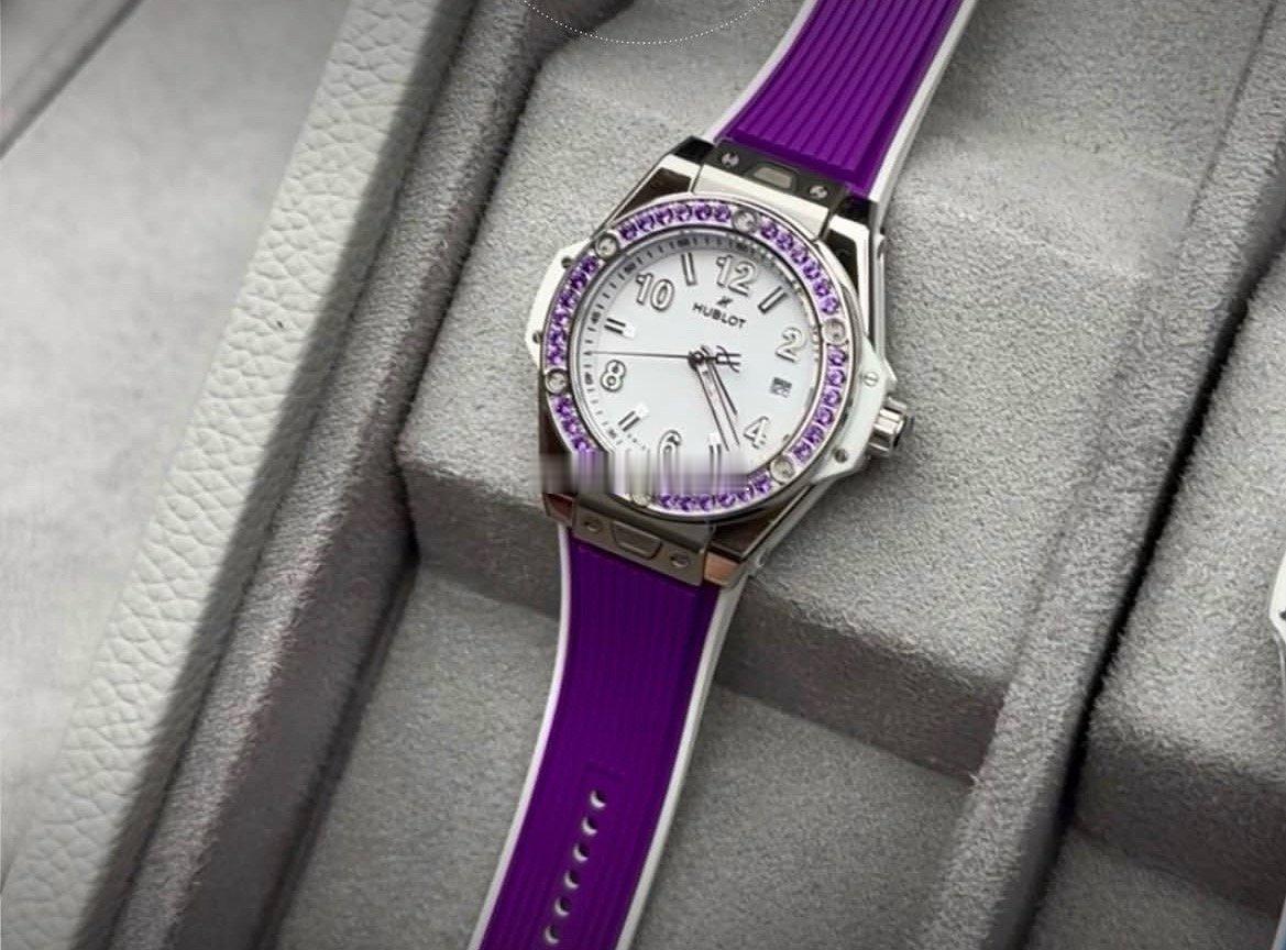 日内瓦钟表展｜HUBLOT宇舶带来全新BigBangJoyful精钢紫色腕表
