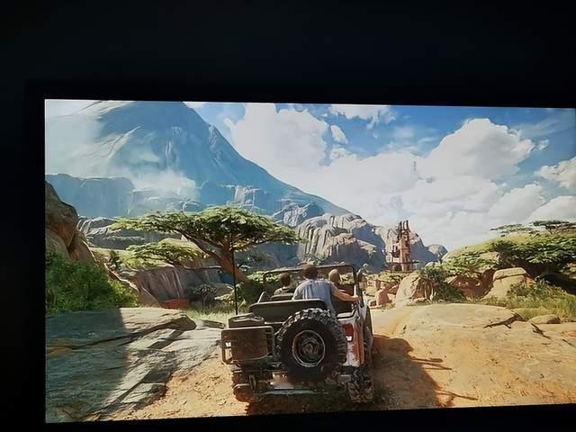 显卡界的"显存玄学"又双叒叕来了！游戏党狂怒：这波操作我给负分！最近RTX5