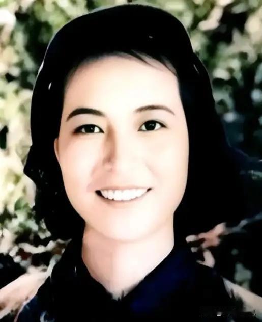 2023年12月12日，104岁的传奇老人周苏菲在北京离世。很多年轻人不熟悉这个