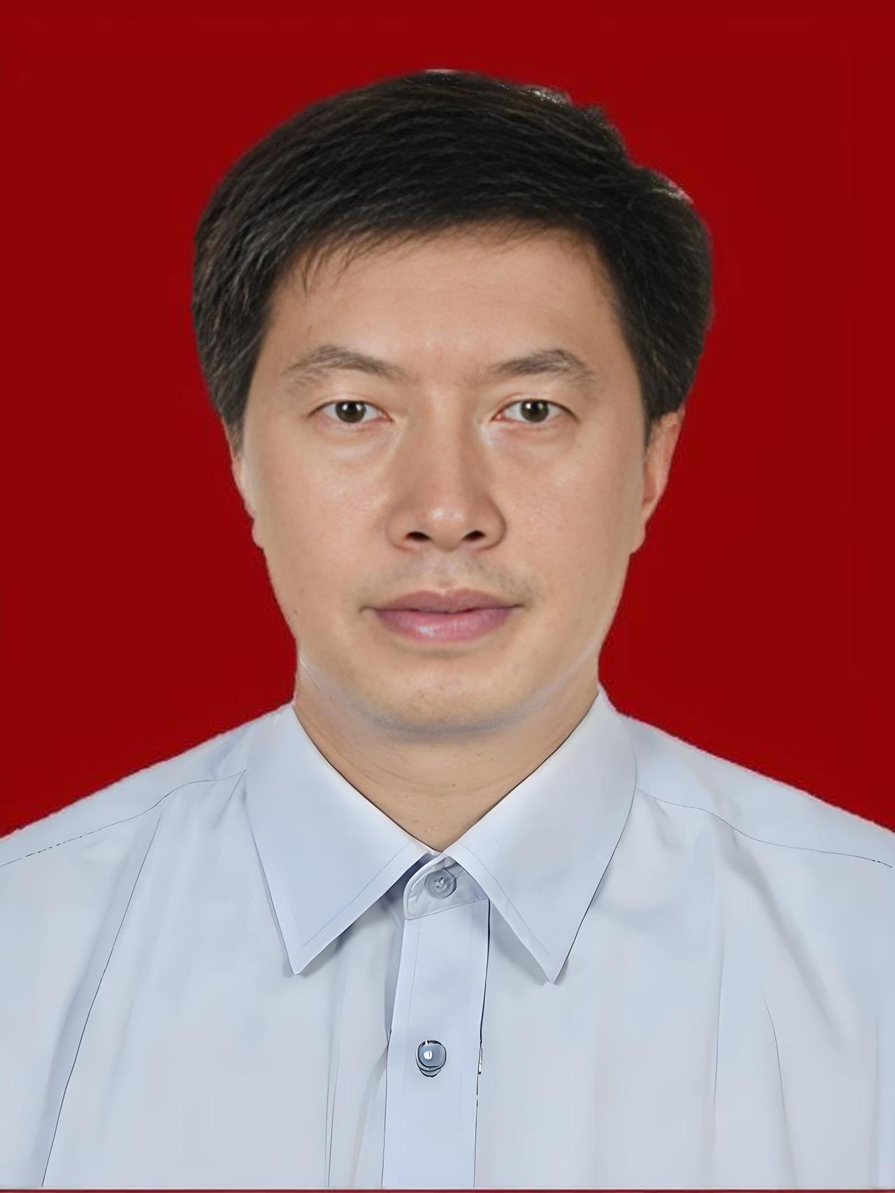 上海大学校长刘昌胜简介  他出身湖北黄石，从湖北大学走出，却在材料科学领域